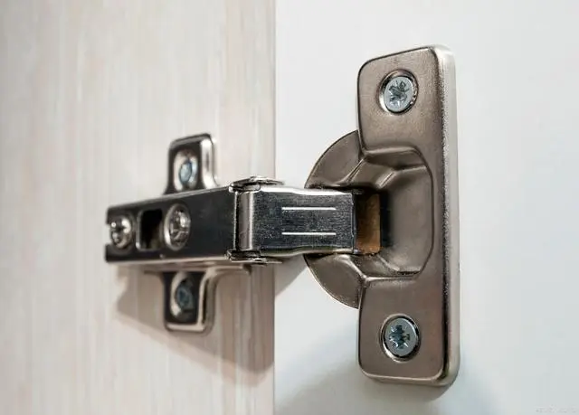 装修干货：柜门铰链的安装步骤技巧 五金 第5张