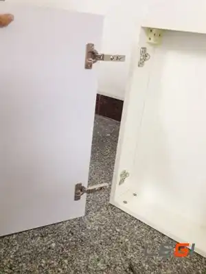 柜门铰链不同安装方式_铰链柜门安装方式有几种_铰链柜门安装视频